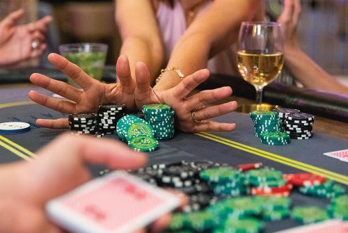 Mega Jackpot Pools Increasing Engagement during Competitive Casino Gaming Activities